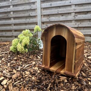 Houten teak huisje voor dieren